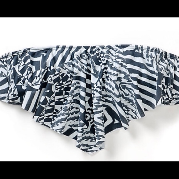Malibu Zebra Flounce Bikini Top Sz M - Picture 7 of 8